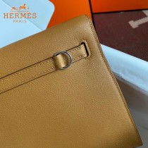 HERMES  芝麻色  愛馬仕 原單evercolor皮 Kelly DanSe 22cm  金銀扣