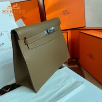 HERMES  威马犬米色  愛馬仕 原單evercolor皮 Kelly DanSe 22cm  金銀扣