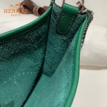 HERMES愛馬仕-03   原單伊芙琳 mini evelyne 17cm 金銀扣現貨蠟線