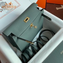 HERMES  杏仁绿  愛馬仕 原單evercolor皮 Kelly DanSe 22cm  金銀扣