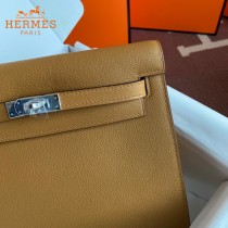 HERMES  芝麻色  愛馬仕 原單evercolor皮 Kelly DanSe 22cm  金銀扣