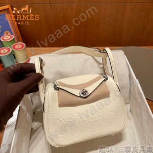 HERMES  奶昔白  原單半手縫Mini Lindy 19cm 進口TC皮