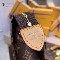 M47546-02  老花化妝包配肩帶 手包斜挎包系列 Monogram帆布盥洗袋