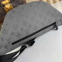 m46108 灰色 DISCOVERY 小號腰包 取材柔軟 Monogram Shadow 壓紋牛皮革