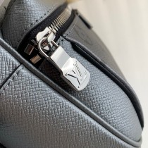 m30245  LV原單新款OUTDOOR 腰包銀色限量版