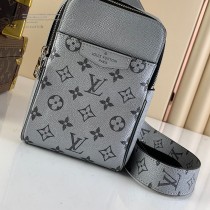 LV原單新款Outdoor單肩包 胸包