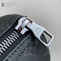 原單 M45947-01  本款 Keepall XS 手袋，非常適合女生背，男女同款
