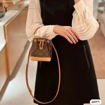 原單 M81266 本款 Nano Noé 手袋濃縮 1932 年 Noé 手袋的經典構型
