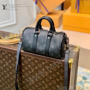 原單 M45947-01  本款 Keepall XS 手袋，非常適合女生背，男女同款