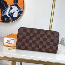M60017-002  LV Zippy 拉鏈錢夾是路易威登的經典設計之一