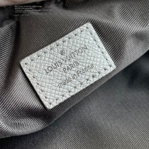 m30245  LV原單新款OUTDOOR 腰包銀色限量版