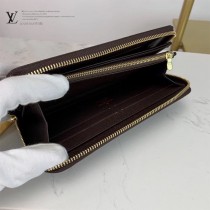 M60017-002  LV Zippy 拉鏈錢夾是路易威登的經典設計之一