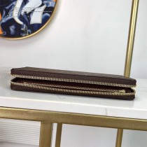 M60017-004  LV Zippy 拉鏈錢夾是路易威登的經典設計之一