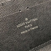 M60017-001  LV Zippy 拉鏈錢夾是路易威登的經典設計之一