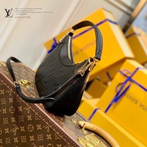 原單M46002黑色 Bagatelle BB 手袋令 Monogram 圖案歷經印花和壓印工藝
