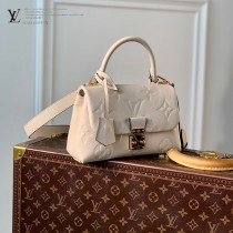 M45976-03  LV原單新款Madeleine中號壓花手提斜背包