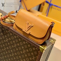 M59457-04  原單水波紋系列 BUCI 手袋