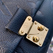 M45976-02  LV原單新款Madeleine中號壓花手提斜背包
