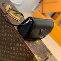 M59457-03  原單水波紋系列 BUCI 手袋