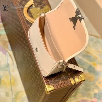 M59457-02  原單水波紋系列 BUCI 手袋