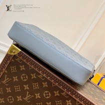 原單 M46104 Duo 郵差包 釋放 Monogram Shadow 皮革的摩登新意
