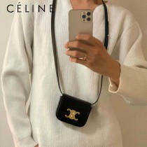 101513-01  CELINE賽琳 原單TRIOMRHE 迷你亮澤牛皮革手袋耳機包牛皮革