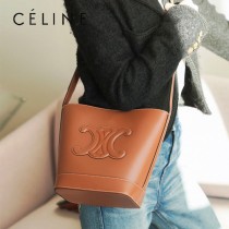 198243-02  CELINE賽琳 原單春夏新品CUIR TRIOMPHE小號光滑牛皮水桶包