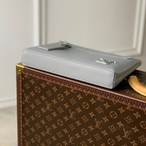 LV原單 M69837-02  黑色 全皮手包手拿包 IPAD 保護套