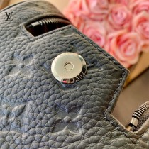LV原單M59478黑色全皮壓花Dopp Kit 盥洗袋