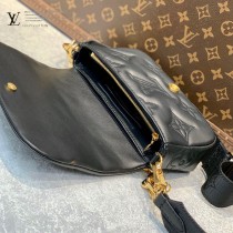 LV原單 M81400香蕉黃 M81399霧霾藍 M81398黑色 Wallet on Strap 手袋