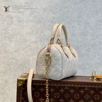 LV 原单M46163-02  压花绿 本款 Speedy Bandouliere 20 手袋