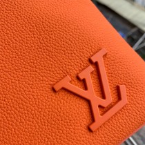LV原單 M69837-03  黑色 全皮手包手拿包 IPAD 保護套