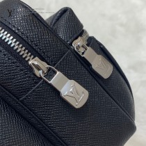 LV 原單M33438黑色限量版Outdoor 腰包