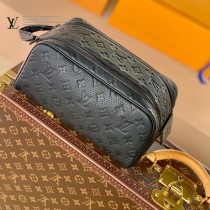 LV原單M59478黑色全皮壓花Dopp Kit 盥洗袋