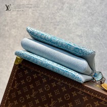 LV原單M57791-02 鱷魚紋全皮鏈條包Coussin 小號手袋