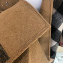 BURBERRY 經典羊絨雙面披肩 超級有氣質