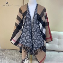 Burberry新款專屬標識雙面鬥篷