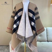 Burberry新款專屬標識雙面鬥篷