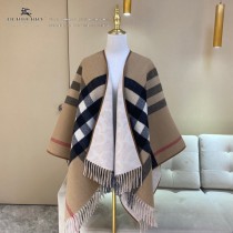 Burberry新款專屬標識雙面鬥篷