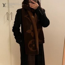 LV新款經典花紋羊絨圍巾 很重磅的工藝