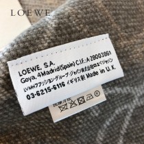 LOEWE老花棋盤格圍巾