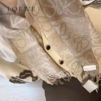 LOEWE老花棋盤格圍巾