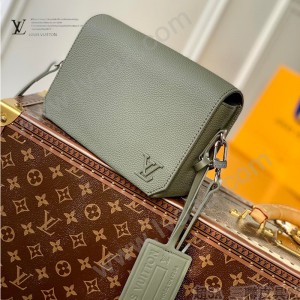 LV M82086綠色全皮 m82085黑色 男包郵差包繫列 Flap 迷妳手袋