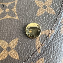 62361-04  經典款原單短款豆豆錢夾