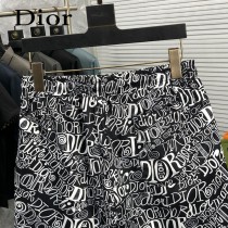 DIOR 夏季新款沙灘褲，五分短褲