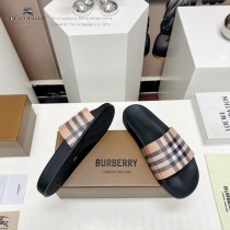 BURBERRY巴寶莉情侶膠面成型涼拖