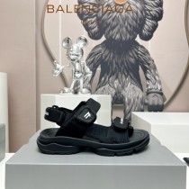 Balenciaga巴黎世家 春夏最新爆款情侶運動涼鞋