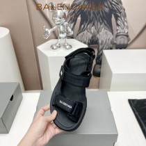 Balenciaga巴黎世家 春夏最新爆款情侶運動涼鞋