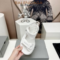 Balenciaga巴黎世家 春夏最新爆款情侶運動涼鞋