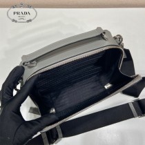 2VH069-03  PRADA普拉達Brique手袋盒子包